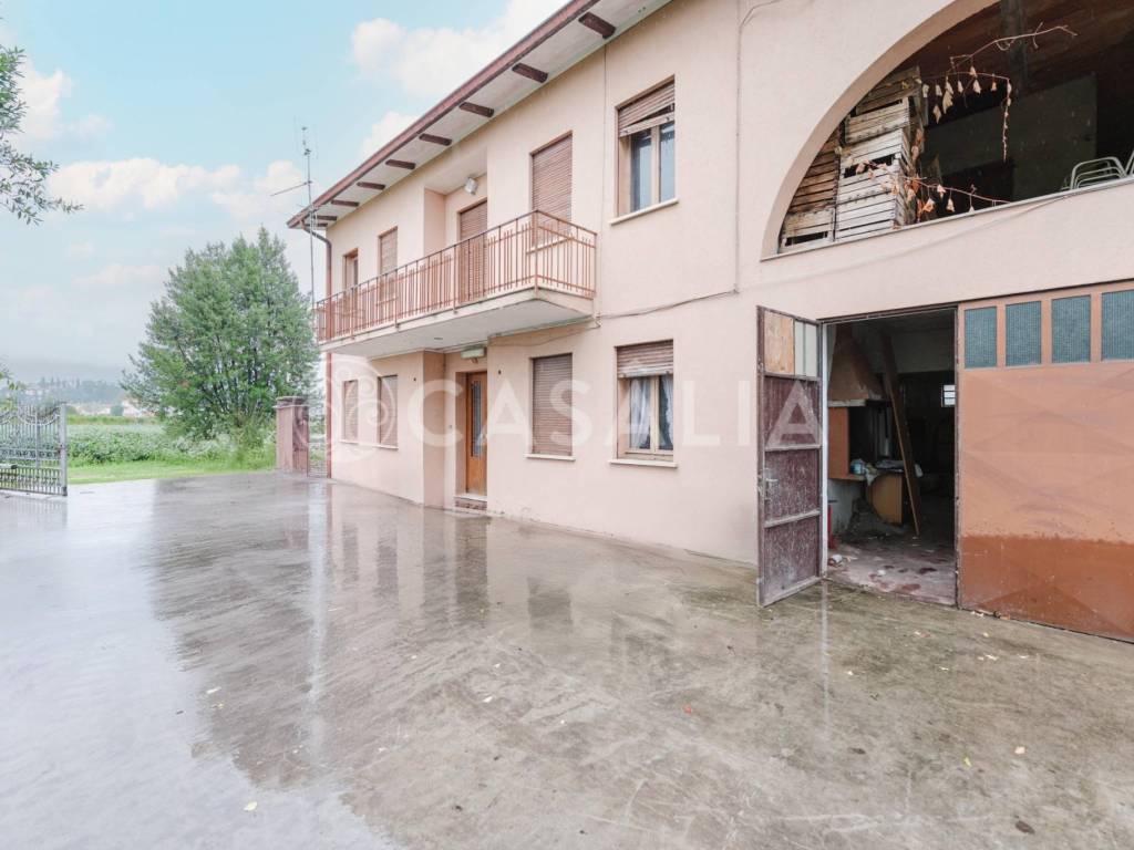 casa indipendente in vendita a Galzignano Terme