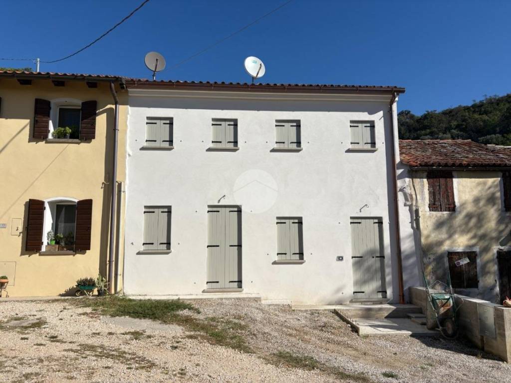 casa indipendente in vendita a Galzignano Terme