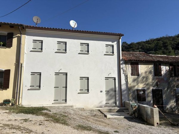 casa indipendente in vendita a Galzignano Terme