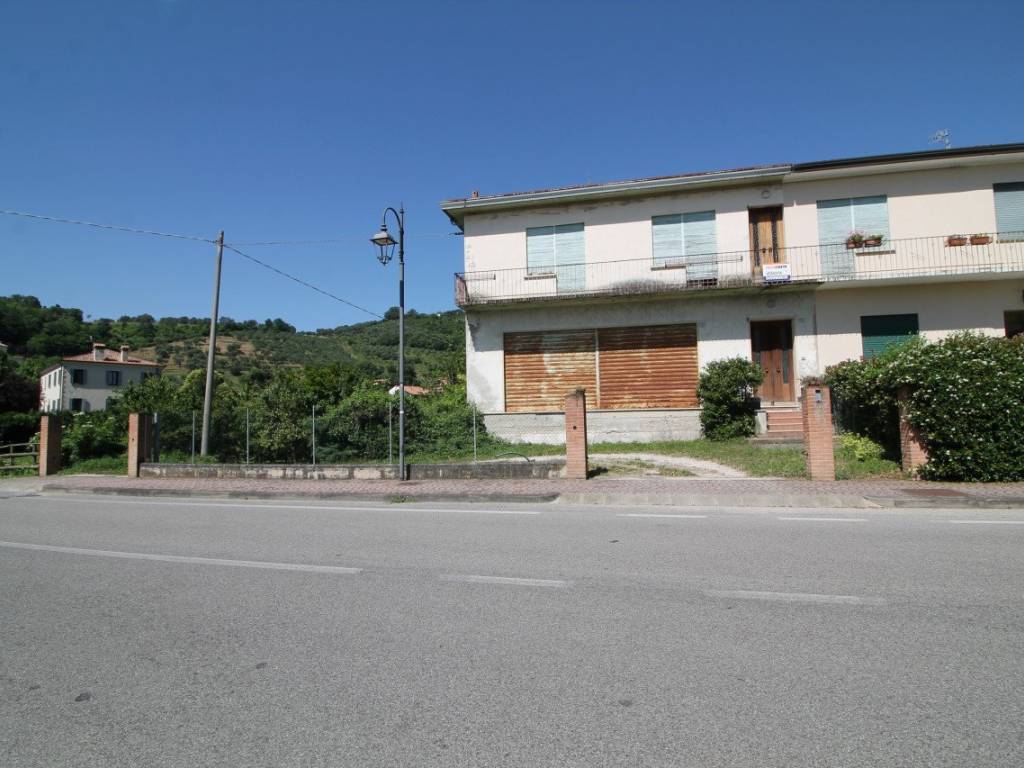 casa indipendente in vendita a Galzignano Terme