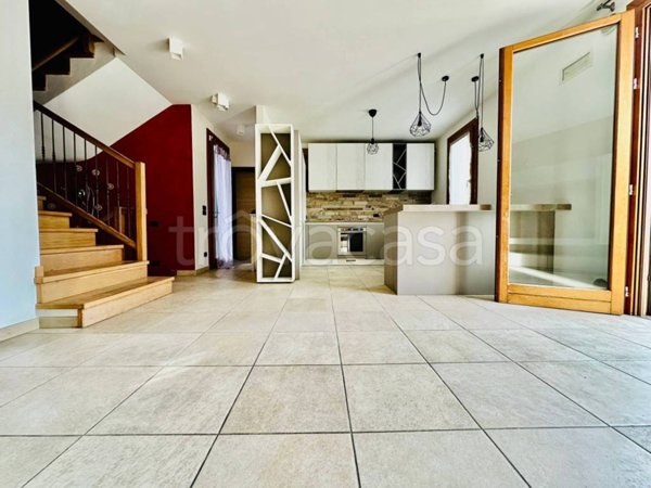 casa indipendente in vendita a Galzignano Terme in zona Grottarole