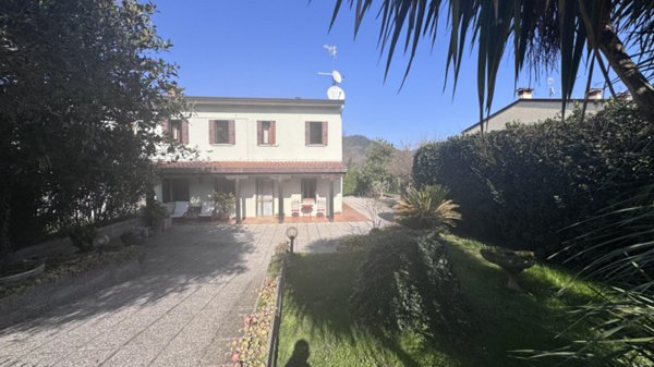casa indipendente in vendita a Galzignano Terme