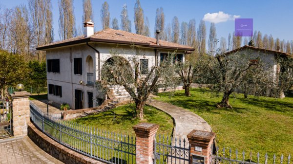 casa indipendente in vendita a Galzignano Terme in zona Valsanzibio