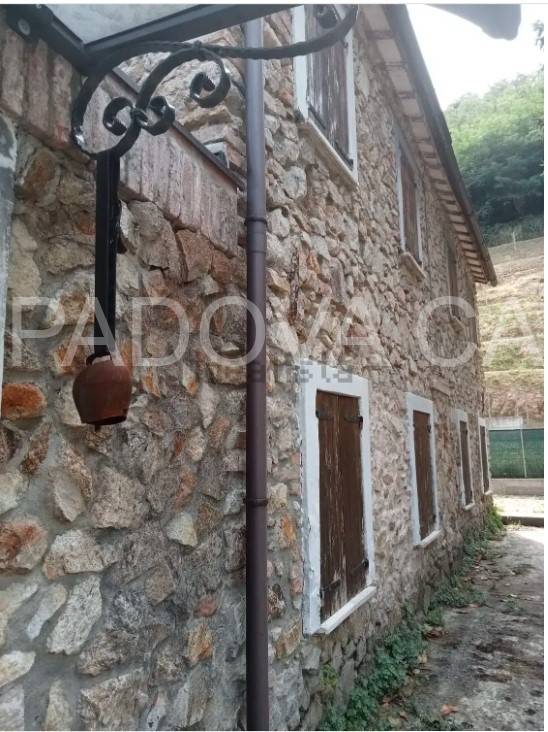 casa indipendente in vendita a Galzignano Terme in zona Grottarole