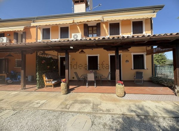 casa indipendente in vendita a Galzignano Terme