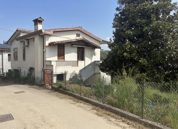 casa indipendente in vendita a Galzignano Terme