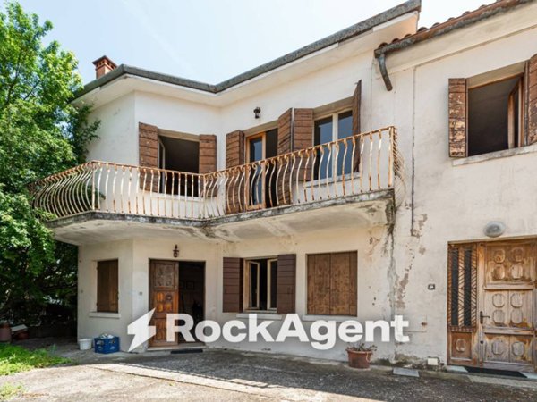 casa indipendente in vendita a Galzignano Terme