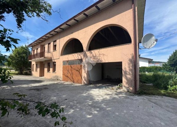 casa indipendente in vendita a Galzignano Terme