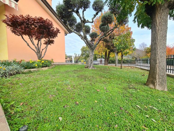 casa indipendente in vendita a Galzignano Terme in zona Grottarole