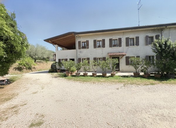 casa indipendente in vendita a Galzignano Terme in zona Grottarole