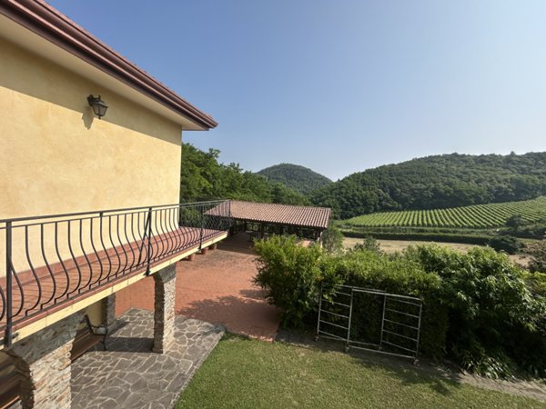 casa indipendente in vendita a Galzignano Terme in zona Cengolina Sottovenda