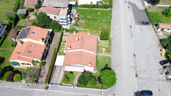 casa indipendente in vendita a Galzignano Terme in zona Grottarole