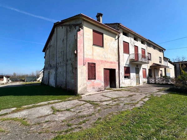 casa indipendente in vendita a Gazzo in zona Villalta