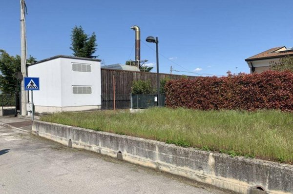 locale commerciale in vendita a Gazzo