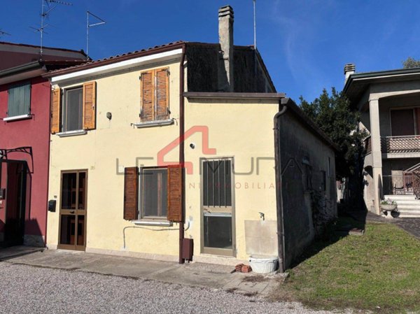 villa in vendita a Gazzo