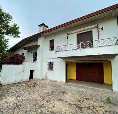 casa indipendente in vendita a Gazzo