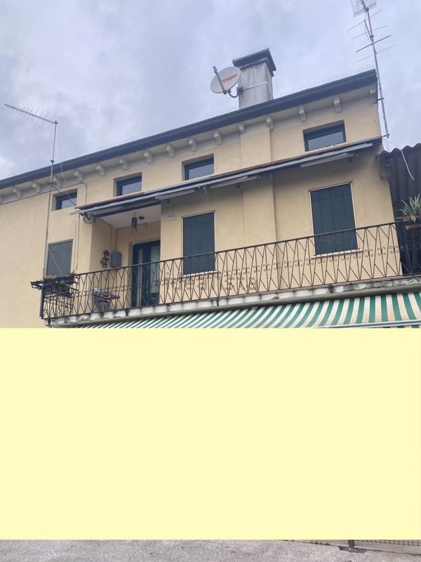 casa semindipendente in vendita a Gazzo