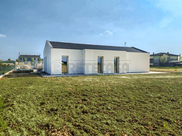 casa indipendente in vendita a Grantorto