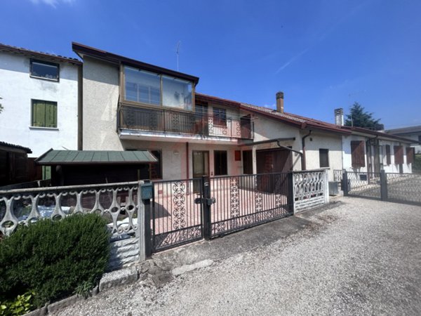 casa semindipendente in vendita a Grantorto in zona Due Albere