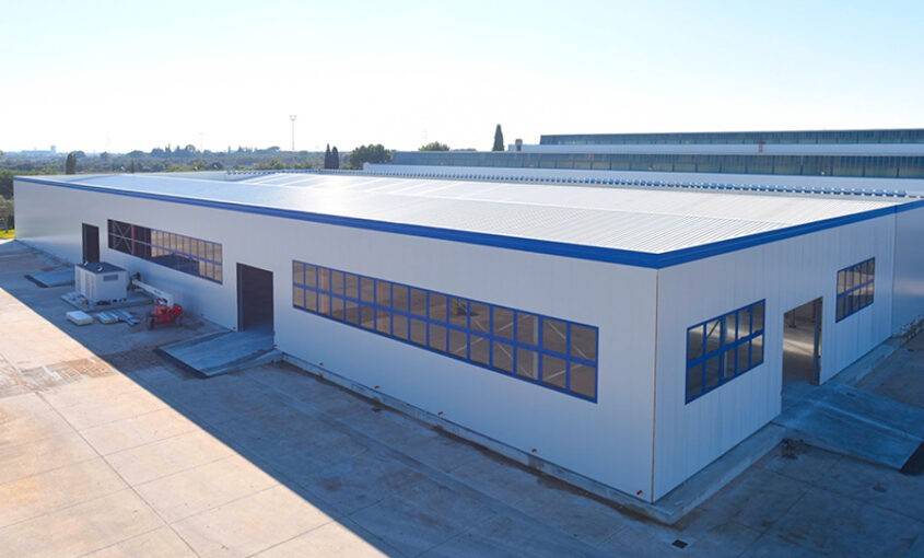 locale commerciale in vendita a Granze