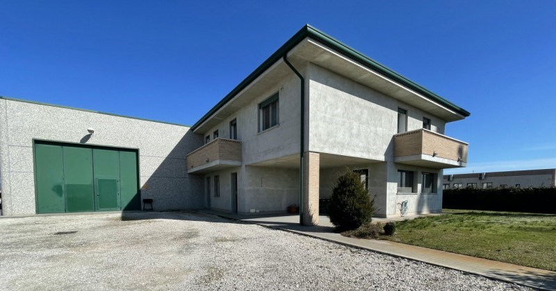 casa indipendente in vendita a Granze