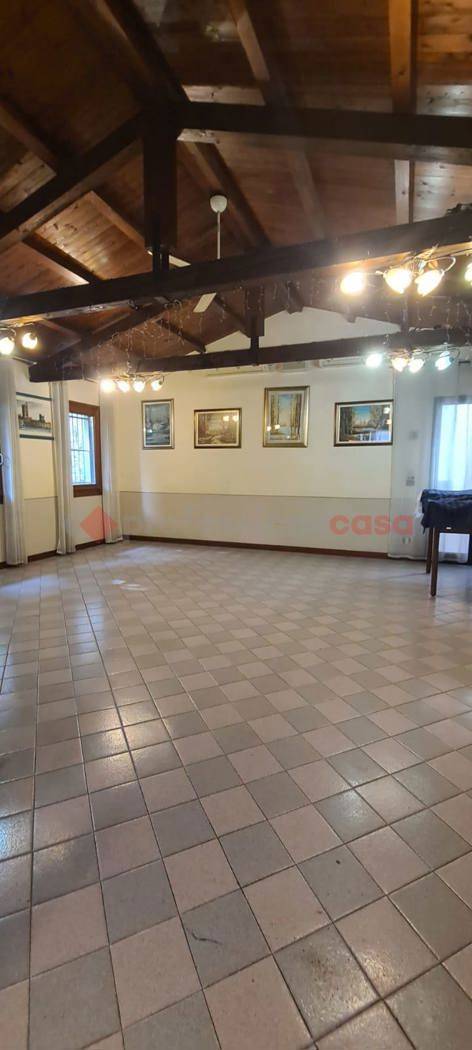 intera palazzina in vendita a Granze
