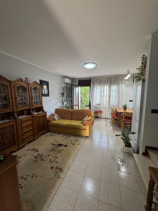 casa indipendente in vendita a Granze