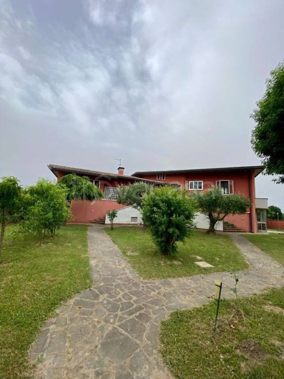 casa indipendente in vendita a Granze