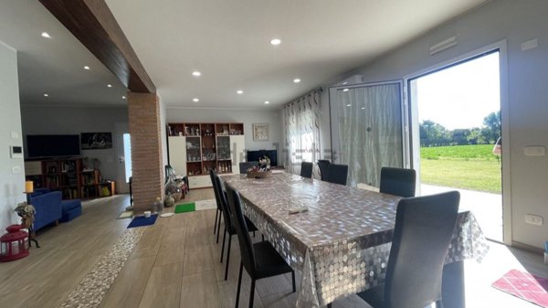 casa indipendente in vendita a Granze