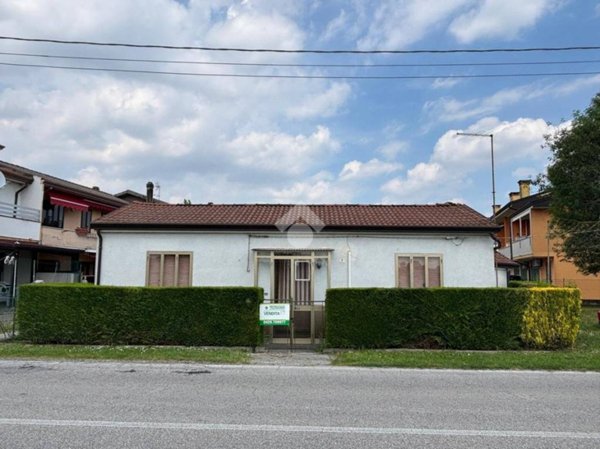 casa indipendente in vendita a Granze