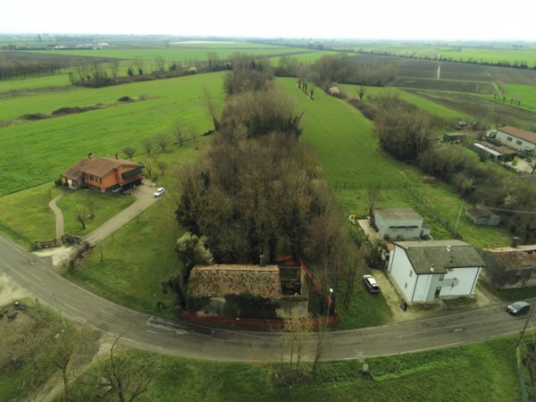 rudere in vendita a Granze in zona Savellon