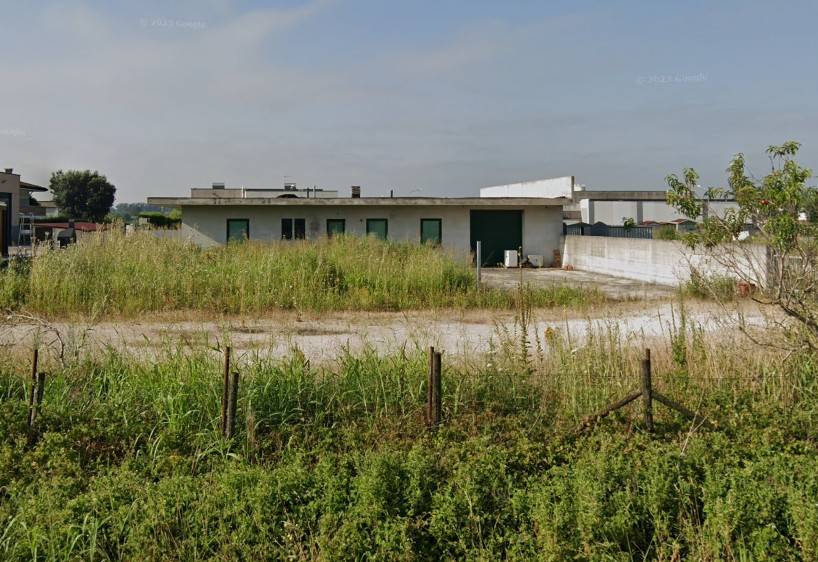 locale commerciale in vendita a Granze