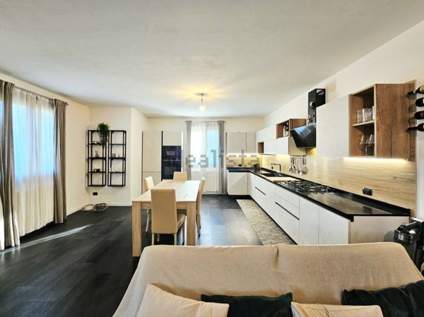 casa indipendente in vendita a Granze