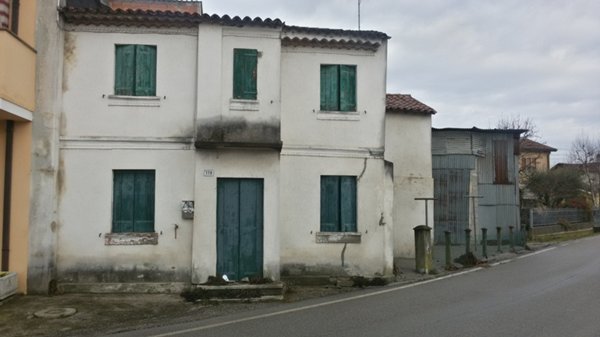 casa indipendente in vendita a Granze