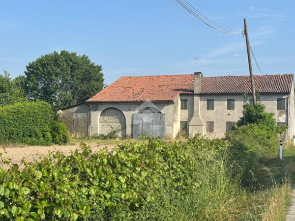 casale in vendita a Granze