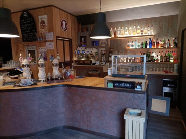 negozio in vendita a Granze in zona Savellon