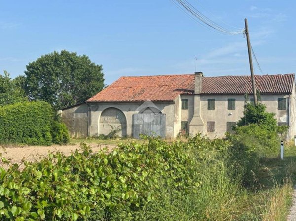 casa indipendente in vendita a Granze