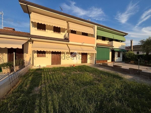 casa indipendente in vendita a Granze in zona Savellon