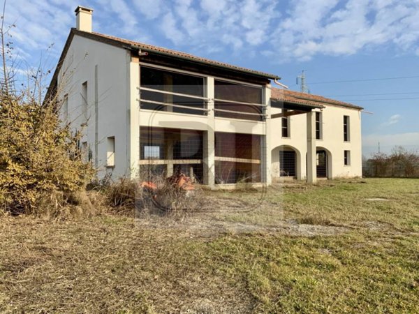 casa indipendente in vendita a Legnaro