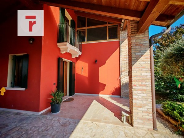 casa indipendente in vendita a Legnaro