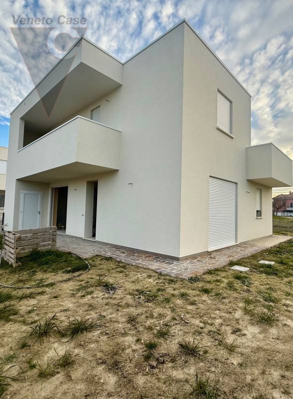 casa indipendente in vendita a Legnaro