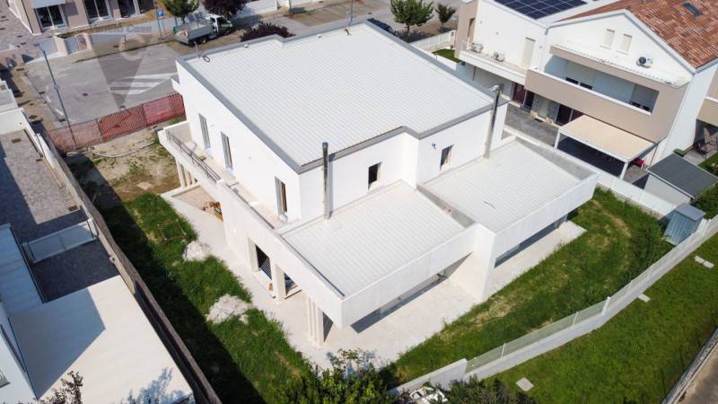 casa indipendente in vendita a Legnaro