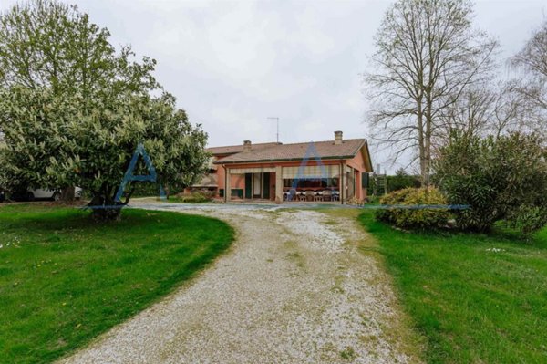 casa indipendente in vendita a Legnaro