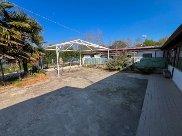 casa semindipendente in vendita a Legnaro