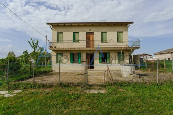 casa indipendente in vendita a Legnaro