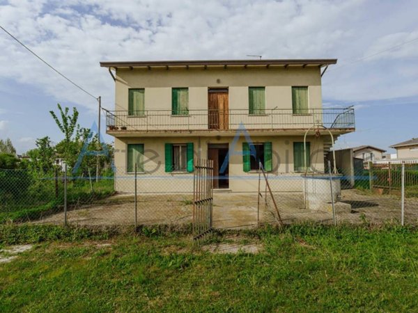 casa indipendente in vendita a Legnaro