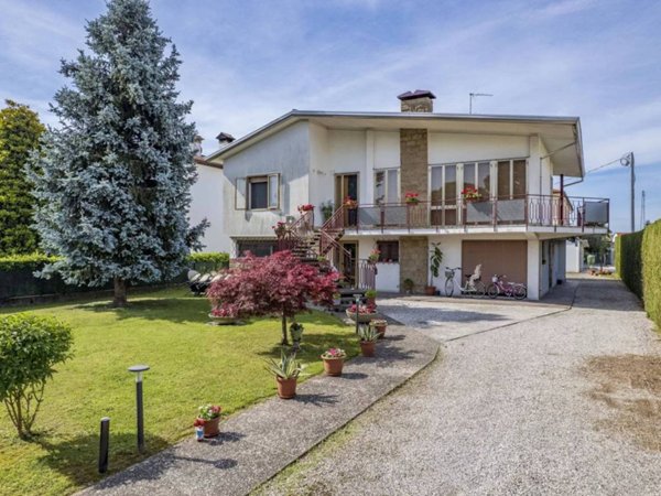 casa indipendente in vendita a Legnaro