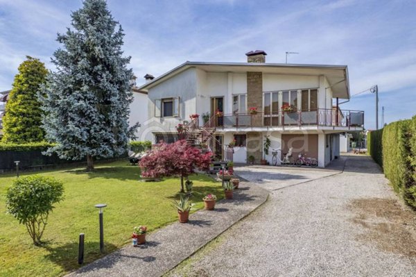 casa indipendente in vendita a Legnaro