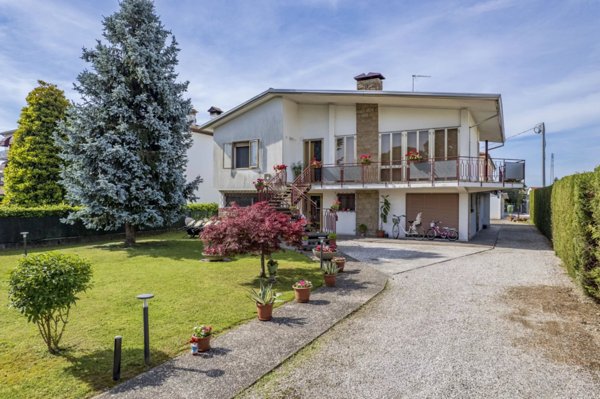 casa indipendente in vendita a Legnaro