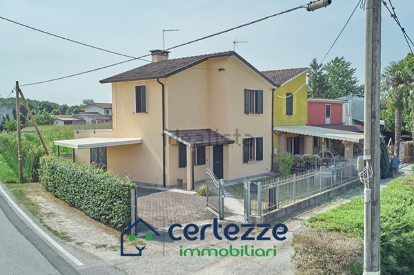 casa indipendente in vendita a Legnaro
